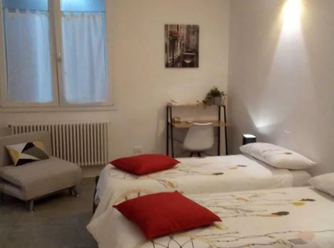 Сasa de vacaciones The Judas Trees *