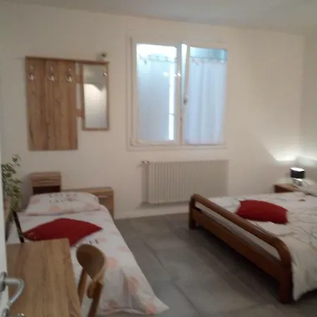 The Judas Trees Tatil Evi Mestre