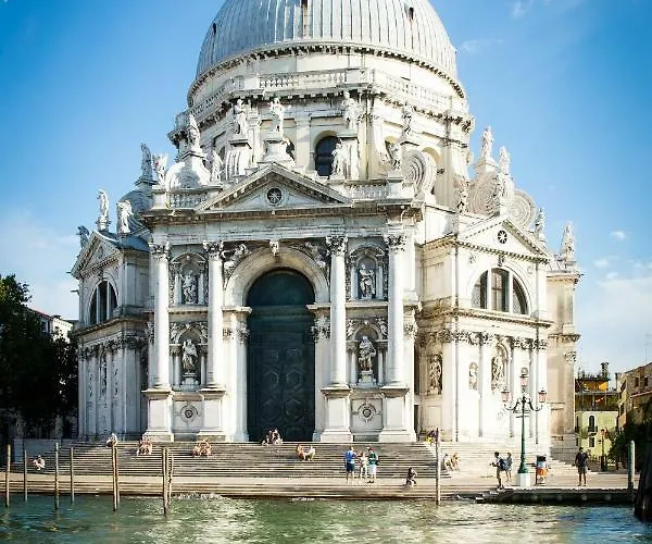 Сasa de vacaciones The Judas Trees Mestre