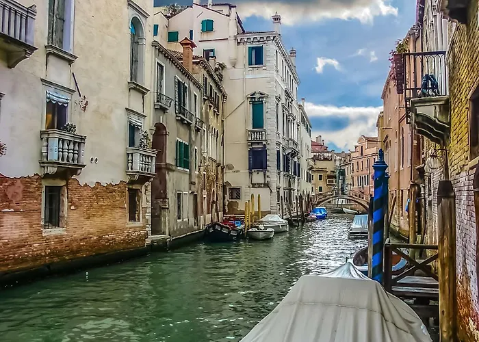 The Judas Trees Сasa de vacaciones Mestre